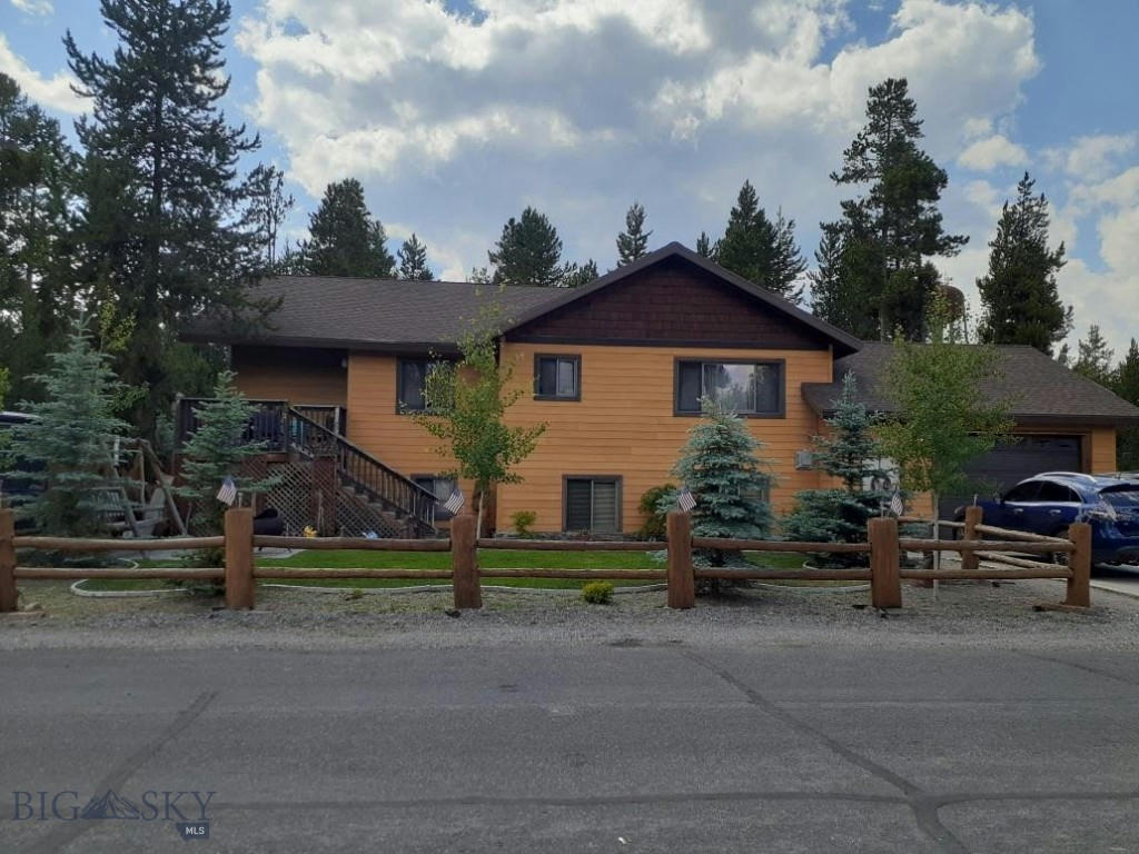 321 DE LACY AVE, WEST YELLOWSTONE, MT 59758, photo 1 of 47